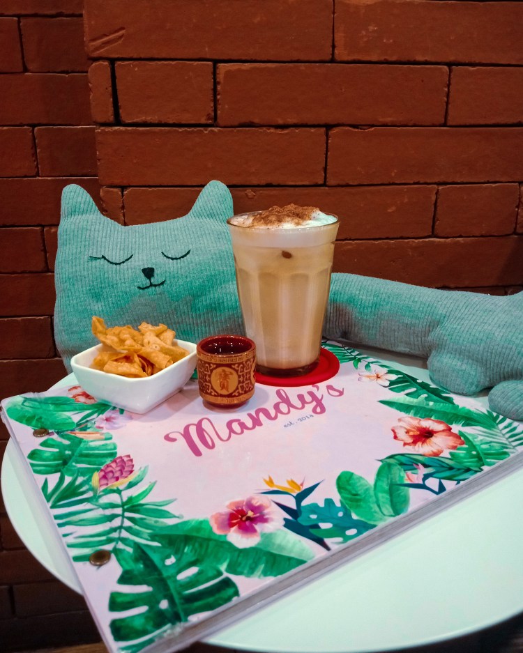 mandys-cafe-dan-woodstork-coffee-padang