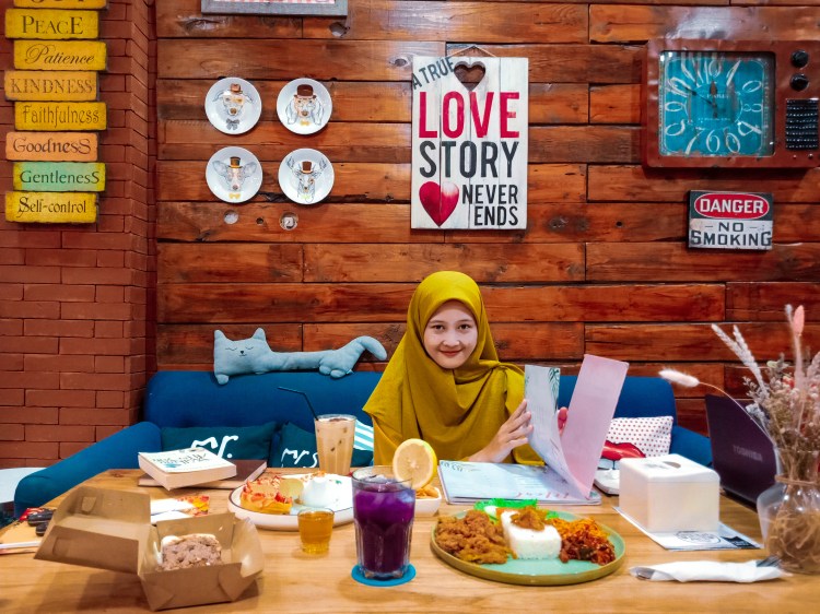 mandys-cafe-dan-woodstork-coffee-padang