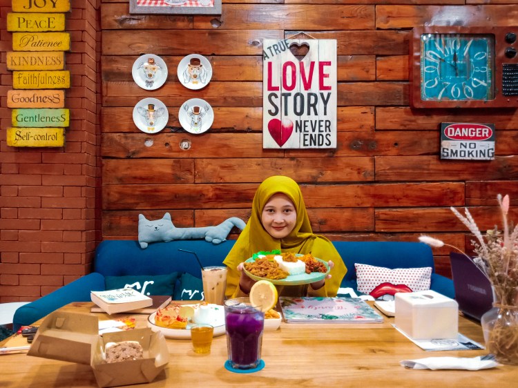 mandys-cafe-dan-woodstork-coffee-padang