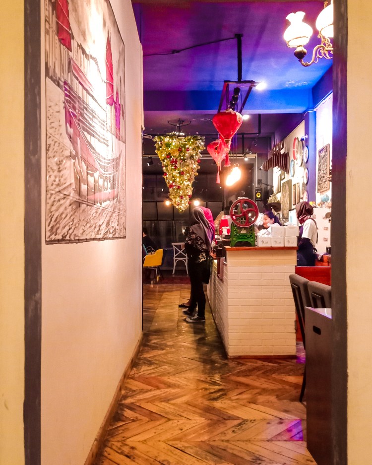 mandys-cafe-dan-woodstork-coffee-padang