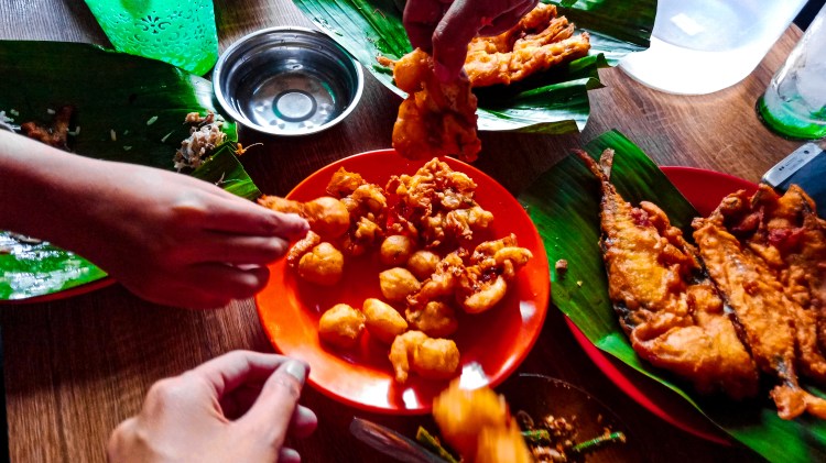 one-day-trip-pariaman-hari-nusantara-2019-di-pantai-gandoriah