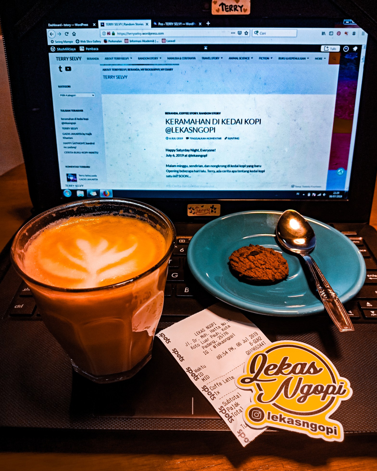 keramahan-di-kedai-kopi-lekas-ngopi